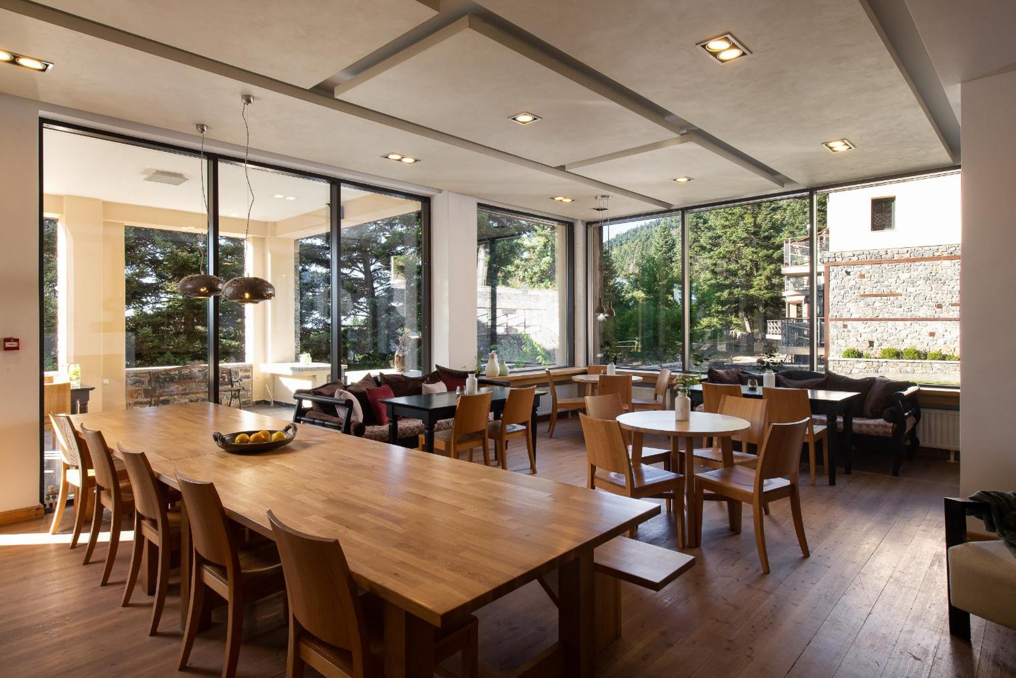 Natura Hotel Vitina Ngoại thất bức ảnh